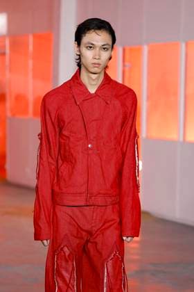 Défilé Kiko Kostadinov de la mode homme Printemps Été 2026 dans le cadre de la Fashion Week de Paris A model walks the runway during the Kiko Kostadinov Homme Ready to Wear Spring Summer 2026 fashion show as part of the Paris Menswear Fashion Week on June 28, 2025 in Paris, France Paris France  Copyright: xAgencex xBestimagexAgencex xBestimagex