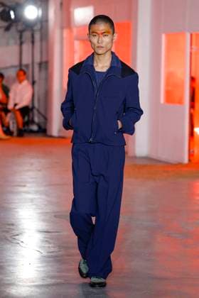 Défilé Kiko Kostadinov de la mode homme Printemps Été 2026 dans le cadre de la Fashion Week de Paris A model walks the runway during the Kiko Kostadinov Homme Ready to Wear Spring Summer 2026 fashion show as part of the Paris Menswear Fashion Week on June 28, 2025 in Paris, France Paris France  Copyright: xAgencex xBestimagexAgencex xBestimagex