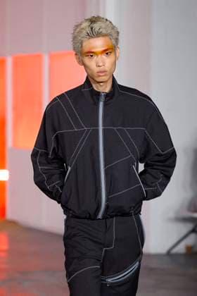 Défilé Kiko Kostadinov de la mode homme Printemps Été 2026 dans le cadre de la Fashion Week de Paris A model walks the runway during the Kiko Kostadinov Homme Ready to Wear Spring Summer 2026 fashion show as part of the Paris Menswear Fashion Week on June 28, 2025 in Paris, France Paris France  Copyright: xAgencex xBestimagexAgencex xBestimagex