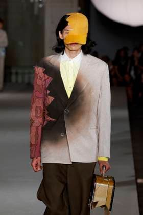 Défilé KidSuper de la mode homme Printemps Été 2026 dans le cadre de la Fashion Week de Paris A model walks the runway during the KidSuper Homme Ready to Wear Spring Summer 2026 fashion show as part of the Paris Menswear Fashion Week on June 28, 2025 in Paris, France Paris France  Copyright: xAgencex xBestimagexAgencex xBestimagex