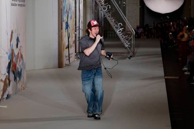 Défilé KidSuper de la mode homme Printemps Été 2026 dans le cadre de la Fashion Week de Paris A model walks the runway during the KidSuper Homme Ready to Wear Spring Summer 2026 fashion show as part of the Paris Menswear Fashion Week on June 28, 2025 in Paris, France Paris France  Copyright: xAgencex xBestimagexAgencex xBestimagex