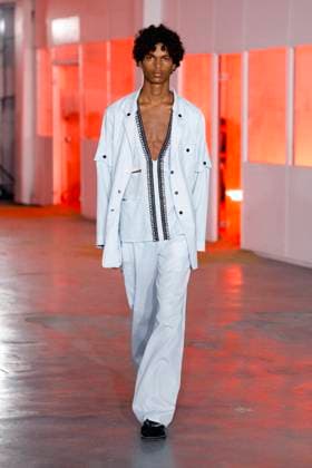 Défilé Kiko Kostadinov de la mode homme Printemps Été 2026 dans le cadre de la Fashion Week de Paris A model walks the runway during the Kiko Kostadinov Homme Ready to Wear Spring Summer 2026 fashion show as part of the Paris Menswear Fashion Week on June 28, 2025 in Paris, France Paris France  Copyright: xAgencex xBestimagexAgencex xBestimagex