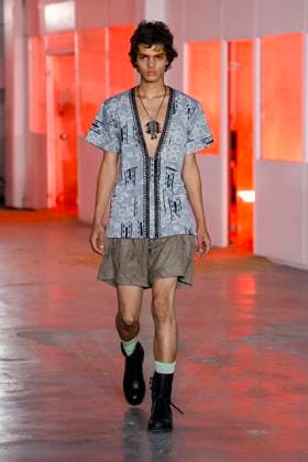 Défilé Kiko Kostadinov de la mode homme Printemps Été 2026 dans le cadre de la Fashion Week de Paris A model walks the runway during the Kiko Kostadinov Homme Ready to Wear Spring Summer 2026 fashion show as part of the Paris Menswear Fashion Week on June 28, 2025 in Paris, France Paris France  Copyright: xAgencex xBestimagexAgencex xBestimagex