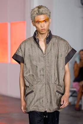 Défilé Kiko Kostadinov de la mode homme Printemps Été 2026 dans le cadre de la Fashion Week de Paris A model walks the runway during the Kiko Kostadinov Homme Ready to Wear Spring Summer 2026 fashion show as part of the Paris Menswear Fashion Week on June 28, 2025 in Paris, France Paris France  Copyright: xAgencex xBestimagexAgencex xBestimagex