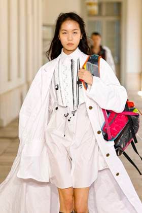 Défilé Kolor de la mode homme Printemps Été 2026 dans le cadre de la Fashion Week de Paris A model walks the runway during the Kolor Homme Ready to Wear Spring Summer 2026 fashion show as part of the Paris Menswear Fashion Week on June 28, 2025 in Paris, France Paris France  Copyright: xAgencex xBestimagexAgencex xBestimagex