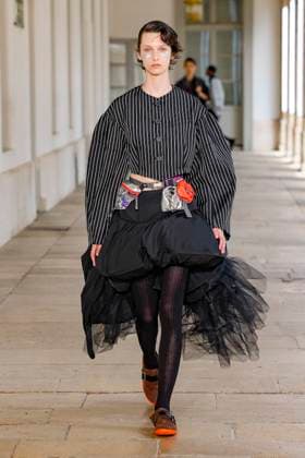 Défilé Kolor de la mode homme Printemps Été 2026 dans le cadre de la Fashion Week de Paris A model walks the runway during the Kolor Homme Ready to Wear Spring Summer 2026 fashion show as part of the Paris Menswear Fashion Week on June 28, 2025 in Paris, France Paris France  Copyright: xAgencex xBestimagexAgencex xBestimagex