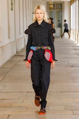 Défilé Kolor de la mode homme Printemps Été 2026 dans le cadre de la Fashion Week de Paris A model walks the runway during the Kolor Homme Ready to Wear Spring Summer 2026 fashion show as part of the Paris Menswear Fashion Week on June 28, 2025 in Paris, France Paris France  Copyright: xAgencex xBestimagexAgencex xBestimagex
