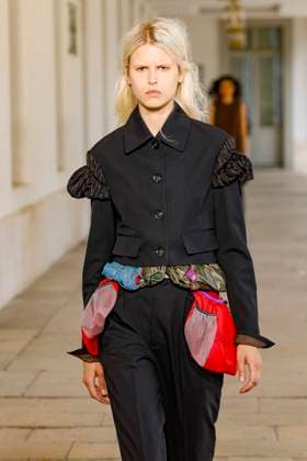 Défilé Kolor de la mode homme Printemps Été 2026 dans le cadre de la Fashion Week de Paris A model walks the runway during the Kolor Homme Ready to Wear Spring Summer 2026 fashion show as part of the Paris Menswear Fashion Week on June 28, 2025 in Paris, France Paris France  Copyright: xAgencex xBestimagexAgencex xBestimagex