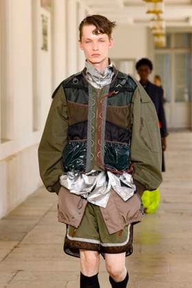 Défilé Kolor de la mode homme Printemps Été 2026 dans le cadre de la Fashion Week de Paris A model walks the runway during the Kolor Homme Ready to Wear Spring Summer 2026 fashion show as part of the Paris Menswear Fashion Week on June 28, 2025 in Paris, France Paris France  Copyright: xAgencex xBestimagexAgencex xBestimagex