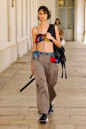 Défilé Kolor de la mode homme Printemps Été 2026 dans le cadre de la Fashion Week de Paris A model walks the runway during the Kolor Homme Ready to Wear Spring Summer 2026 fashion show as part of the Paris Menswear Fashion Week on June 28, 2025 in Paris, France Paris France  Copyright: xAgencex xBestimagexAgencex xBestimagex