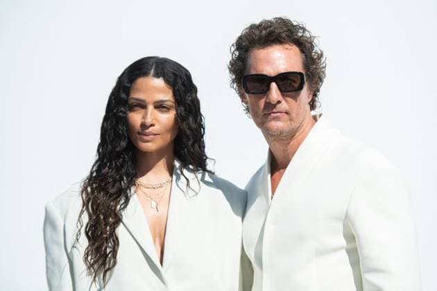 PFW Jacquemus Photocall Camilla Alves and Matthew McConaughey attending the Jacquemus Menswear Spring Summer 2026 show as part of Paris Fashion Week in Paris, France on June 29, 2025. Photo by Aurore Marechal ABACAPRESS.COM Paris France  Copyright: xMarechalxAurore ABACAx