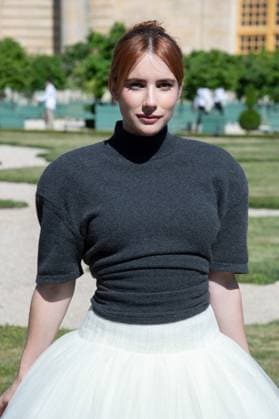 PFW Jacquemus Photocall Emma Roberts attending the Jacquemus Menswear Spring Summer 2026 show as part of Paris Fashion Week in Paris, France on June 29, 2025. Photo by Aurore Marechal ABACAPRESS.COM Paris France  Copyright: xMarechalxAurore ABACAx