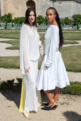 PFW Jacquemus Photocall Charlotte Cardin and Alexandra Saint Mleux attending the Jacquemus Menswear Spring Summer 2026 show as part of Paris Fashion Week in Paris, France on June 29, 2025. Photo by Aurore Marechal ABACAPRESS.COM Paris France  Copyright: xMarechalxAurore ABACAx