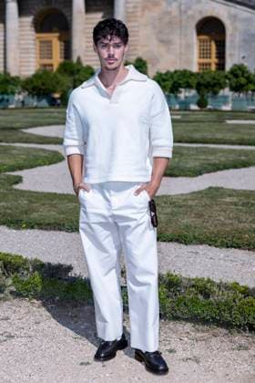 Photocall of the Jaquemus Menswear Spring Summer 2026 show as part of Paris Fashion Week in the Orangerie Gardens in Versailles Noah Beck at the photocall of the Jaquemus Menswear Spring Summer 2026 show as part of Paris Fashion Week in the Orangerie Gardens in Versailles, France on June 29, 2025 Olivier Borde Bestimage Celebs attend the Jacquemus Menswear Spring Summer 2026 show as part of Paris Fashion Week on June 29, 2025 in Paris, France Versailles France  Copyright: xOLIVIERxBORDEx xBESTIMAGExOLIVIERxBORDEx xBESTIMAGEx