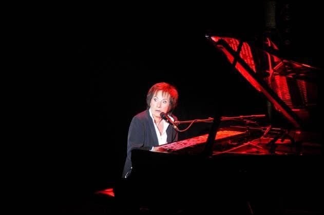 MARIE PAULE BELLE EN CONCERT A L ALHAMBRA, PARIS Paris France *** MARIE PAULE BELLE IN CONCERT AT LALHAMBRA, PARIS France  Copyright: xCOADICxGUIRECx xBESTIMAGExCOADICxGUIRECx xBESTIMAGEx