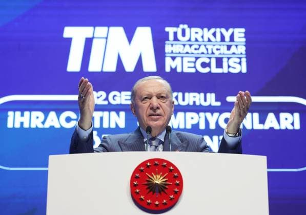 News Bilder des Tages Turkish President Recep Tayyip Erdogan ISTANBUL, TURKIYE - JUNE 30: (----EDITORIAL USE ONLY - MANDATORY CREDIT - TURKISH PRESIDENCY MURAT KULA HANDOUT - NO MARKETING NO ADVERTISING CAMPAIGNS - DISTRIBUTED AS A SERVICE TO CLIENTS----) Turkish President Recep Tayyip Erdogan delivers remarks during the 32nd Ordinary General Assembly of Turkiye Exporters Assembly and Export Champions Award Ceremony at Halic Congress Center in Istanbul, Turkiye on June 30, 2025. Turkish Presidency Murat Kula Handout Anadolu Istanbul Turkey. Editorial use only. Please get in touch for any other usage.  Copyright: x2025xAnadoluxTurkishxPresidencyx xMuratxKulax xHandoutx
