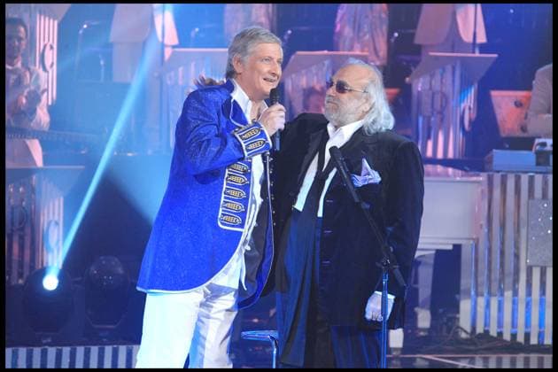 DEMIS ROUSSOS ET PATRICK SEBASTIEN - EMISSION LES ANNEES BONHEUR DIFFUSEE LE 26 MARS SUR FRANCE 2 DEMIS ROUSSOS AT TV SHOW LES ANNEES BONHEUR WHICH WILL BE AIRED ON FRANCE 2 ON MARCH 26TH paris France *** DEMIS ROUSSOS ET PATRICK SEBASTIEN EMISSION LES ANNEES BONHEUR DIFFUSEE LE 26 MARS SUR FRANCE 2 DEMIS ROUSSOS AT TV SHOW LES ANNEES BONHEUR WHICH WILL BE AIRED ON FRANCE 2 ON MARCH 26TH paris France  Copyright: xBAHIx xBESTIMAGExBAHIx xBESTIMAGEx