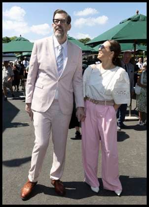 . 30 06 2025. London, United Kingdom. Richard Osman and wife arriving on the opening day of the Wimbledon Tennis Championships in London.  xStephenxLockx xi-Imagesx IIM-26060-0074