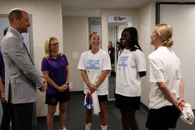 Britain Royals Britain s Prince William, the Prince of Wales, Patron of The Football Association, visits St. George s Park, England s national football centre, and speaks to Aggie Beever-Jones, from right, Michelle Agyemang, Maya Le Tissier and head coach Sarina Wiegmann as he meets with the England Women s team and wish them luck ahead of the 2025 UEFA Women s Euros competition in Burton on Trent, Monday, June 30, 2025.(AP Photo Darren Staples, Pool), Credit:Darren Staples Avalon GBR, Burton on Trent Copyright: xDarrenxStaplesx xAvalonx 1016476683