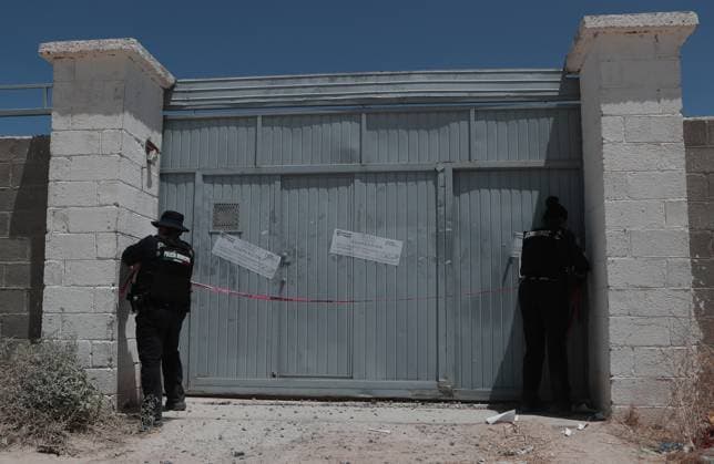 Authorities discover 383 corpses in private crematorium in Ciudad Juarez CIUDAD JUAREZ , MEXICO - JUNE 30: A view of the crematorium where authorities found 383 embalmed corpses in Ciudad Juarez, Chihuahua State, Mexico, on June 30, 2025. Police have found 383 corpses piled up in a private crematorium in northern Mexico s Ciudad Juarez, the local prosecutor s office said on June 29, attributing the grisly find to negligence. According to authorities, the investigation stemmed from a citizen complaint. Upon inspection, more than 300 bodies were found embalmed and stored in unsanitary conditions, and the facility was also emitting foul odors. Christian Torres Anadolu Ciudad Juarez Mexico. Editorial use only. Please get in touch for any othe Copyright: x2025xAnadoluxChristianxTorresx