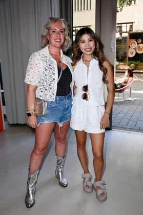 Sarah Ulak instagoldmaechen and Kisu Tewe at the Mates Date Influencer Event at Berlin Fashion Week S S 2026 at Berliner Freiheit Berlin, 01 07 2025 Foto:xN.xKubelkax xFuturexImagex mates_5728