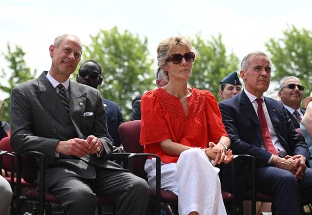 July 1, 2025, Ottawa, On, Canada: Prince Edward, left to right, Diana Fox Carney and Prime Minister Mark Carney look towards the stage during Canada Day celebrations at LeBreton Flats in Ottawa on Tuesday, July 1, 2025. Ottawa Canada  - ZUMAc35_ 20250701_zaf_c35_032 Copyright: xSpencerxColbyx