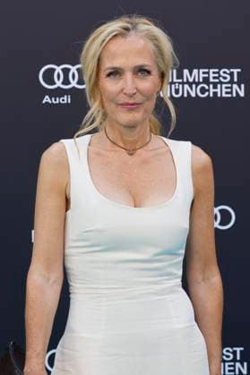 Gillian Anderson at the premiere of the feature film The Salt Path and the presentation of the CineMerit Award at the 42 Filmfest München 2025 at the Deutsches Theater Munich, 01 07 2025 Foto:xD.xBedrosianx xFuturexImagex anderson_5707