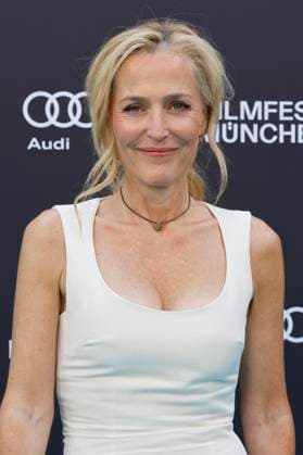 Gillian Anderson at the premiere of the feature film The Salt Path and the presentation of the CineMerit Award at the 42 Filmfest München 2025 at the Deutsches Theater Munich, 01 07 2025 Foto:xD.xBedrosianx xFuturexImagex anderson_5708