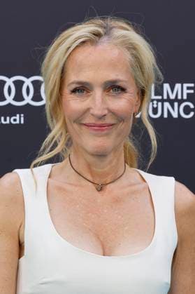 Gillian Anderson at the premiere of the feature film The Salt Path and the presentation of the CineMerit Award at the 42 Filmfest München 2025 at the Deutsches Theater Munich, 01 07 2025 Foto:xD.xBedrosianx xFuturexImagex anderson_5710