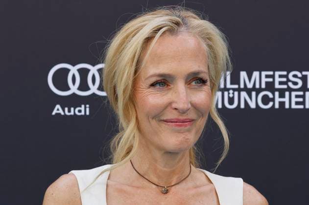 Gillian Anderson at the premiere of the feature film The Salt Path and the presentation of the CineMerit Award at the 42 Filmfest München 2025 at the Deutsches Theater Munich, 01 07 2025 Foto:xD.xBedrosianx xFuturexImagex anderson_5711