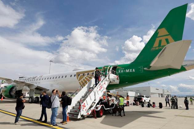 Mexicana De Aviacion Receives Its First Embraer E195-E2 Aircraft The first Mexicana de Aviacion Embraer E195-E2 aircraft is at Felipe Angeles International Airport (AIFA) in Zumpango, State of Mexico, and is received by Mexican President Claudia Sheinbaum on July 1, 2025. Zumpango, State of Mexico Mexico  Copyright: xGerardoxVieyrax originalFilename: vieyra-notitle250701_npBky.jpg