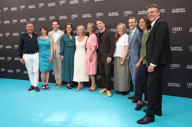 Thomas Linsmayer, Julia Weigl, Gillian Anderson, Raynor Winn, Christoph Gröner with team at the premiere of the feature film The Salt Path and the presentation of the CineMerit Award at the 42 Filmfest München 2025 at the Deutsches Theater Munich, 01 07 2025 Foto:xN.xKolinzx xFuturexImagex anderson_5742