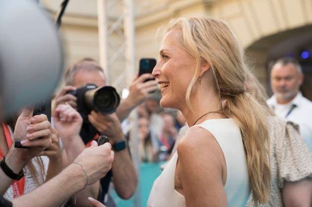 Gillian Anderson at the premiere of the feature film The Salt Path and the presentation of the CineMerit Award at the 42 Filmfest München 2025 at the Deutsches Theater Munich, 01 07 2025 Foto:xN.xKolinzx xFuturexImagex anderson_5750