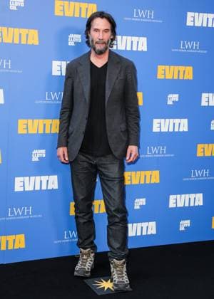 Arrivals for the Jamie Lloyd production of Evita at The London Palladium Featuring: Keanu Reeves Where: London, United Kingdom When: 02 Jul 2025 Credit: John Rainford Cover Images EDITORIAL USE ONLY. NOT FOR USE BY NEWSPAPERS BASED IN THE UK. Copyright: xx coverimg54888795