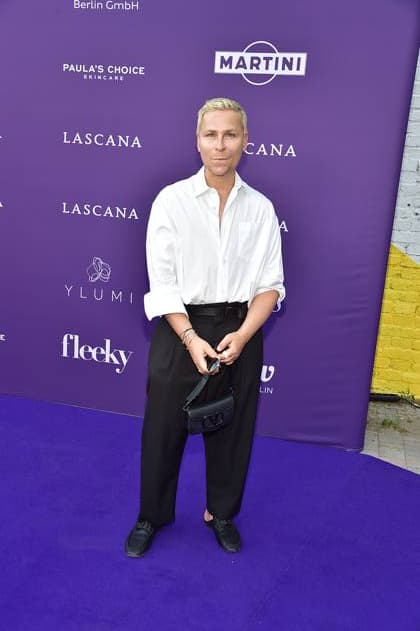 GermanyPremiere JURASSIC World Dawid Tomaszewski, Polish designer ã LASCANA Summer Club Ò the well-known Hamburg lingerie and beachwear brand transformed the urban location ãMaayaÒ in Berlin Friedrichshain into a tropical oasis with pool in Berlin, on 02 07 2025 Photopress Mueller