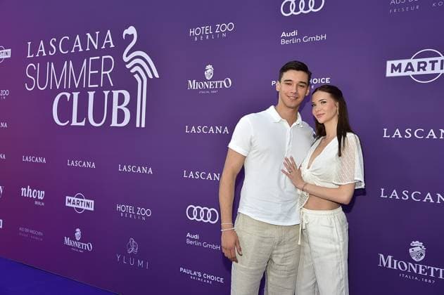GermanyPremiere JURASSIC World San Diego Poth with girlfriend Louisa Büscher ã LASCANA Summer Club Ò the well-known Hamburg lingerie and beachwear brand transformed the urban location ãMaayaÒ in Berlin Friedrichshain into a tropical oasis with pool in Berlin, on 02 07 2025 Photopress Mueller
