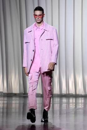 Model at the Marcel Ostertag Fashion Show at the Berlin Fashion Week S S 2026 in the Uber Eats Music Hall Berlin, 02 07 2025 Foto:xN.xKubelkax xFuturexImagex ostertag_5723