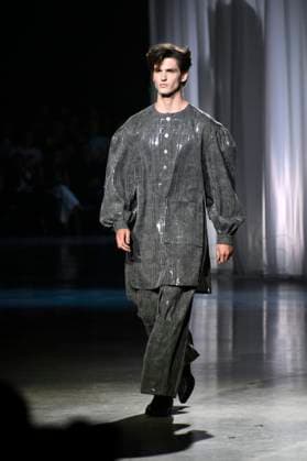 Model at the Kilian Kerner Fashion Show at the Berlin Fashion Week S S 2026 in the Uber Eats Music Hall Berlin, 02 07 2025 Foto:xN.xKubelkax xFuturexImagex kerner_5718