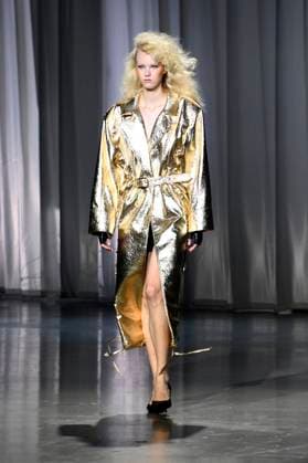 Model at the Kilian Kerner Fashion Show at the Berlin Fashion Week S S 2026 in the Uber Eats Music Hall Berlin, 02 07 2025 Foto:xN.xKubelkax xFuturexImagex kerner_5724