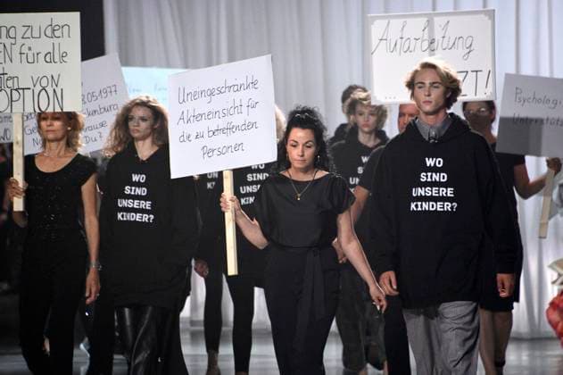 Models at the Kilian Kerner Fashion Show at Berlin Fashion Week S S 2026 in the Uber Eats Music Hall Berlin, 02 07 2025 Foto:xN.xKubelkax xFuturexImagex kerner_5728