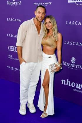 Andrej Mangold und Aninka Jung zu Gast bei der Fashion Show von Lascana , Summer Club im Maaya am 02.Juli 2025 in Berlin Berlin Deutschland *** Andrej Mangold and Aninka Jung as guests at the fashion show of Lascana , Summer Club at Maaya on July 02, 2025 in Berlin Berlin Germany