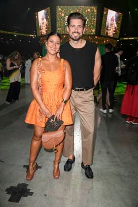 Steffi Brungs, Christian Wackert zu Gast auf der Fashion Show von Danny Reinke mit dem Titel The Hunt Spring Summer 2026 in der Uber Arena am 02.Juli 2025 in Berlin Berlin Deutschland *** Steffi Brungs, Christian Wackert as guests at the fashion show by Danny Reinke titled The Hunt Spring Summer 2026 at Uber Arena on July 02, 2025 in Berlin Berlin Germany
