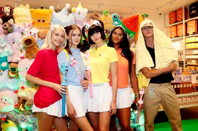 Daniela Djokic, Canel Delice, Magdalena Milic, Aaliyah Isla and Moritz Rüdiger at the Walk of Mumuso as part of Berlin Fashion Week S S 2026 at the Mall of Berlin Berlin, 03 07 2025 Foto:xA.xBuggex xFuturexImagex mumuso_5730