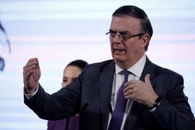 Mexico™s President Claudia Sheinbaum Presents Plan Mexico Mexico s Economic Minister, Marcelo Ebrard Casaubon, speaks during the presentation of Plan Mexico to the national pharmaceutical industry with the companies Laboratorios Kener and Grupo Neolpharma for manufacturing of specialized medications in Mexico at news conference at National Palace. on July 3, 2025 in Mexico City, Mexico. (Phto by Luis Barron Eyepix Group) Copyright: xLuisxBarron xEyepixxGroupx LB_03072025_160870