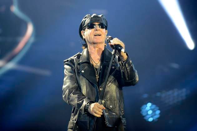 Bilder des Jahres 2025, Entertainment 07 Juli Entertainment Themen der Woche KW27 Klaus Meine live beim Scorpions & Friends Coming Home -Konzert zum 60-jährigen Bandjubiläum in der Heinz von Heiden Arena. Hannover, 05.07.2025 *** Klaus Meine live at the Scorpions Friends Coming Home concert for the 60th anniversary of the band in the Heinz von Heiden Arena Hannover, 05 07 2025 Foto:xR.xKeuntjex xFuturexImagex scorpions_5701