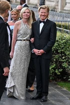 PFW Bal D Ete Outside Arrivals Kirsten Dunst, Jesse Plemons arriving at the Bal D Ete ahead of Haute Couture Fashion Week in Paris, France on July, 6, 2025. Photo by Julien Reynaud APS-Medias ABACAPRESS.COM Paris France  Copyright: xReynaudxJulien APS-Medias ABACAx