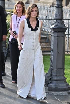 PFW Bal D Ete Outside Arrivals Keira Knightley arriving at the Bal D Ete ahead of Haute Couture Fashion Week in Paris, France on July, 6, 2025. Photo by Julien Reynaud APS-Medias ABACAPRESS.COM Paris France  Copyright: xReynaudxJulien APS-Medias ABACAx