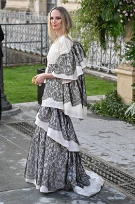 PFW Bal D Ete Outside Arrivals Guest arriving at the Bal D Ete ahead of Haute Couture Fashion Week in Paris, France on July, 6, 2025. Photo by Julien Reynaud APS-Medias ABACAPRESS.COM Paris France  Copyright: xReynaudxJulien APS-Medias ABACAx
