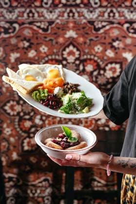 breakfasts in cafes. syrniki and english breakfast R_KUAL250704-1767594-01