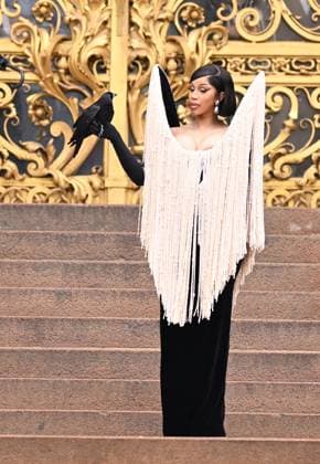 Cardi B leaves the Schiaparelli Haute Couture Fall Winter 2025 2026 Collection show during Paris Fashion Week PFW on July 7, 2025 Pierre Perusseau Bestimage Cardi B leaves the Schiaparelli Haute Couture Fall Winter 2025 2026 Collection show during Paris Fashion Week PFW on July 7, 2025 Paris France  Copyright: xPierrexPerusseaux xBestimagexPierrexPerusseaux xBestimagex